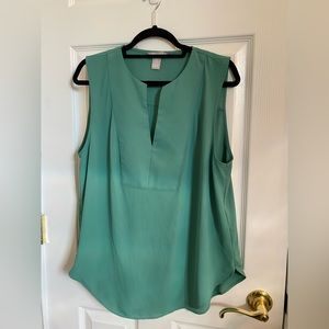 ✨ H&M Green Sleeveless Blouse | Chic & Effortless - Size Medium✨